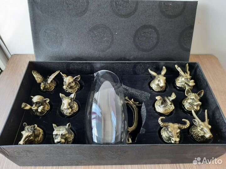 Стопки перевёртыши 12 шт и кувшин. Новые