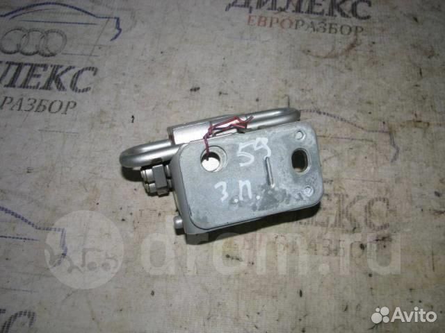 Петля двери задней правой нижняя Audi A3 8P1 20