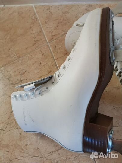 Коньки фигурные