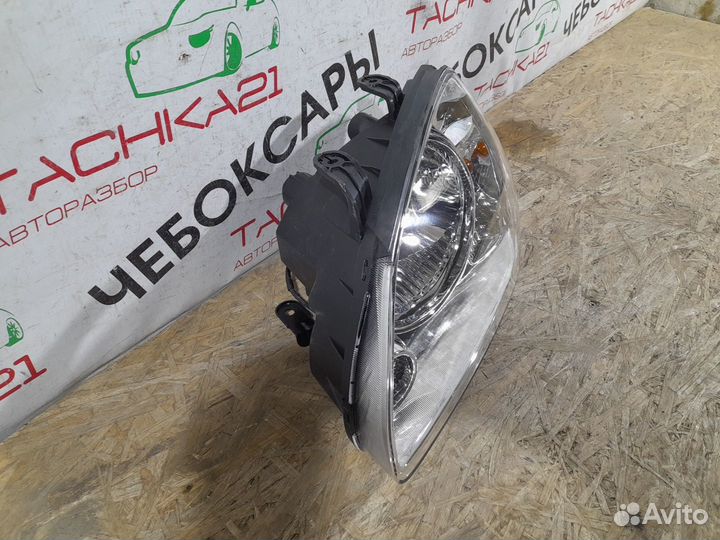 Фара левая Kia Carens (2002-2006)