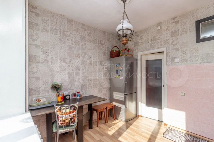 3-к. квартира, 80 м², 2/5 эт.