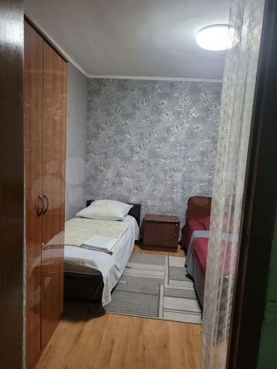 Комната 12 м² в 5-к., 1/2 эт.