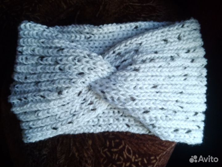 Повязка на голову вязаная