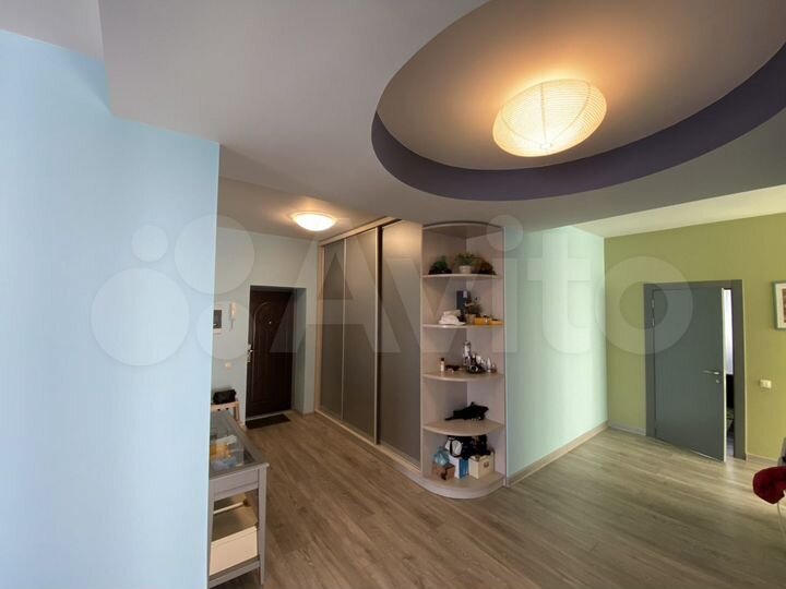 3-к. квартира, 92 м², 3/4 эт.