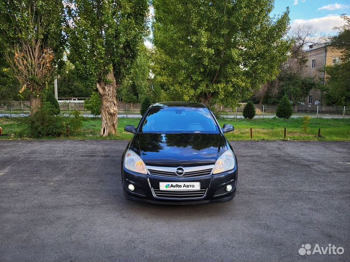 Opel Astra 1.8 AT, 2012, 185 000 км