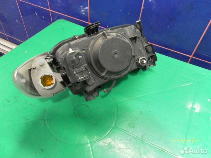 Фара передняя левая Renault Scenic 1 до рест