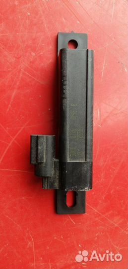 Антенна бесключевого доступа Nissan Teana J32