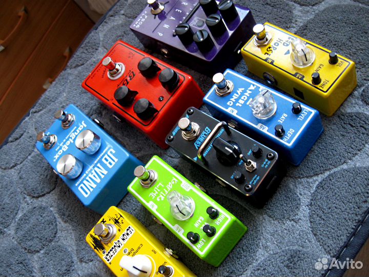 Педали гитарныe