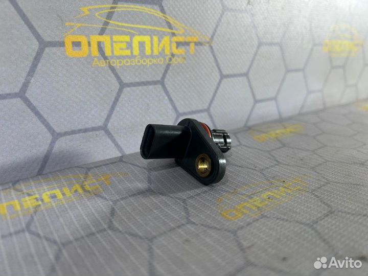 Датчик распредвала Chevrolet Cruze J300 F18D4