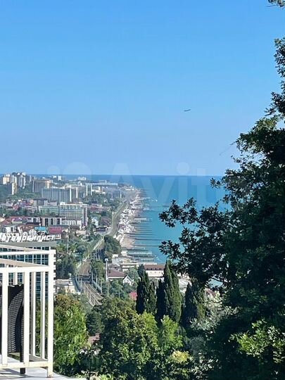 Дом 350 м² на участке 5,6 сот.