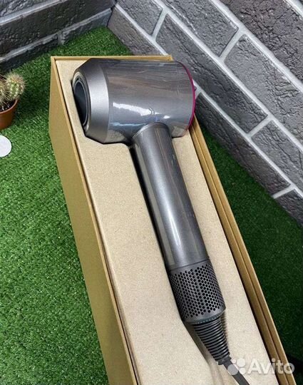 Новый Фен Dyson с насадками