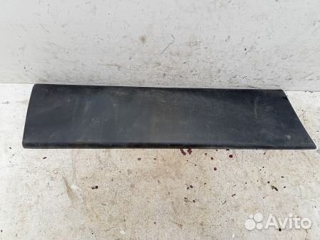 Накладка двери передней левой