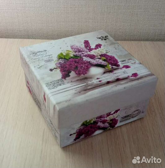 Коробка подарочная 