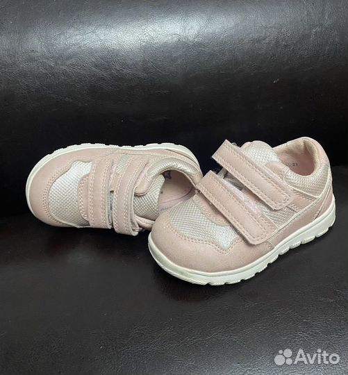 Кроссовки для девочки 21 размер