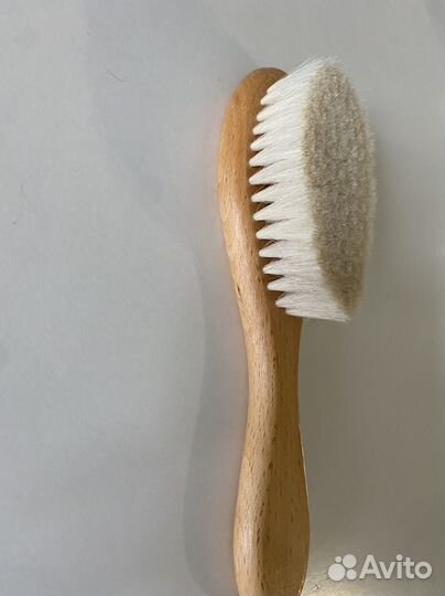 Расческа деревянная детская