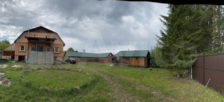 Дом 271 м² на участке 18 сот.