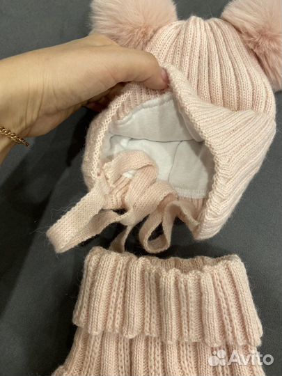 Комплект шапка, манишка