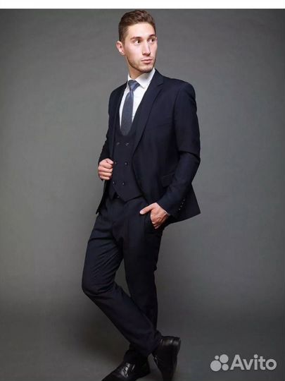Костюм мужской