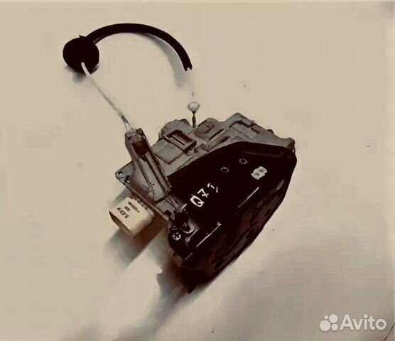 Audi Q7 замок двери