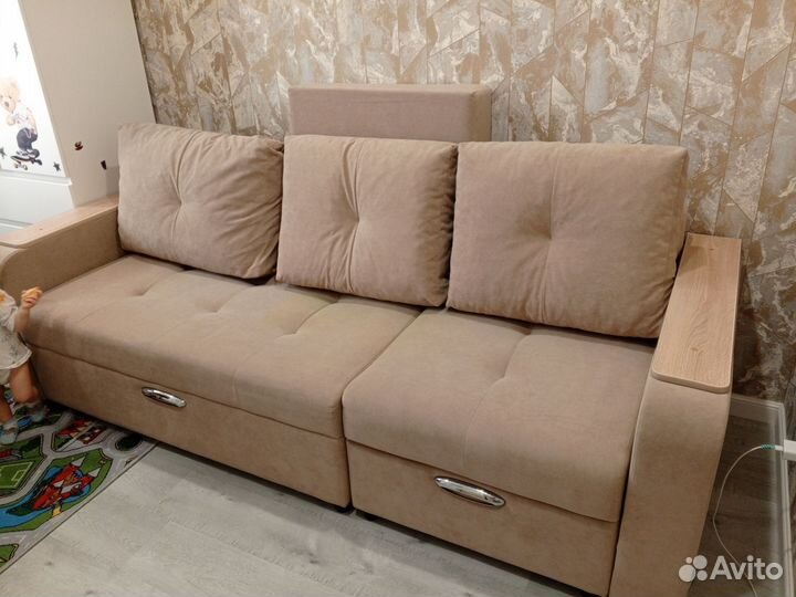 Угловой диван