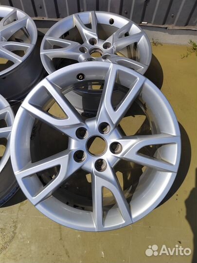 Диски R17 5x112 audi original et33 dia57.1