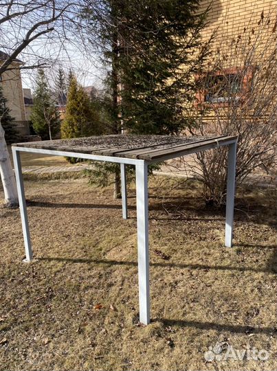 Деревянный домик для детей