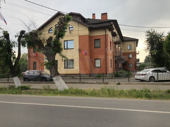 2-к. квартира, 75,1 м², 1/3 эт.