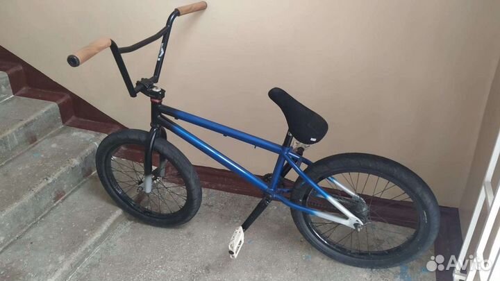 Трюковой велосипед - BMX