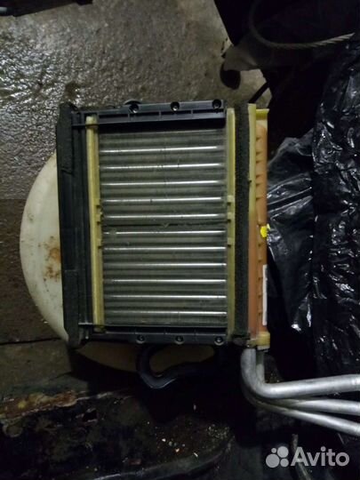 Радиатор отопителя Behr