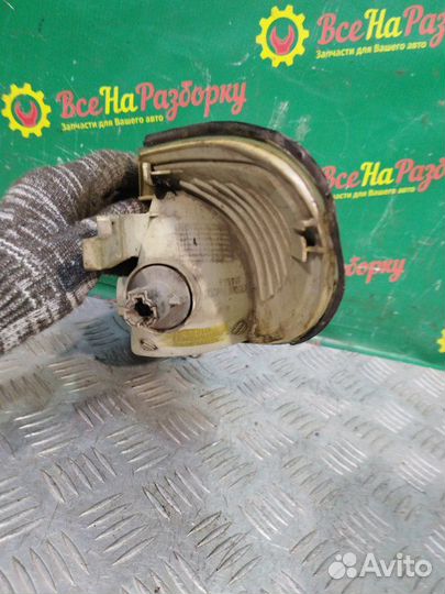 Поворотник правый Nissan Almera N16 седан 2006