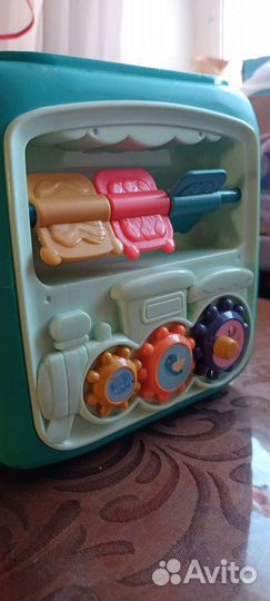 Музыкальный Бизикуб. Игровой центр бизиборд