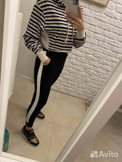 Спортивный костюм женский S