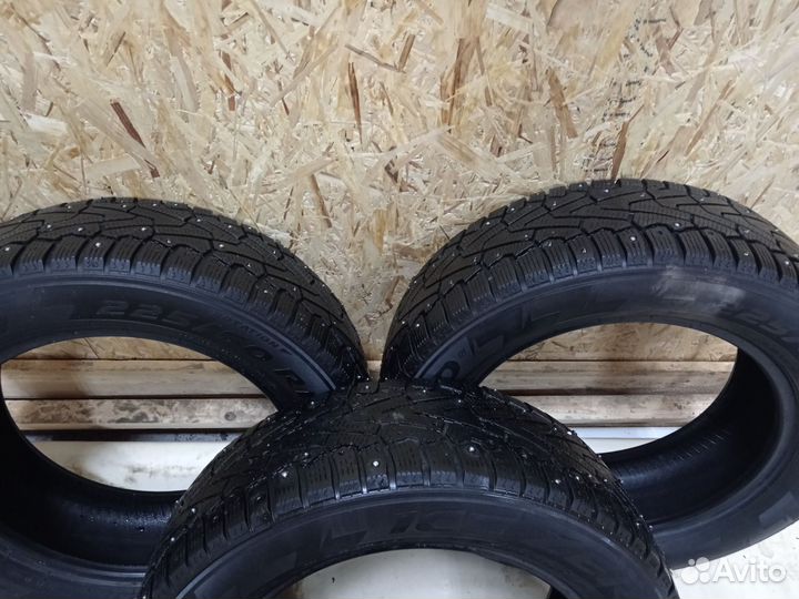 Zetro C4 225/60 R18