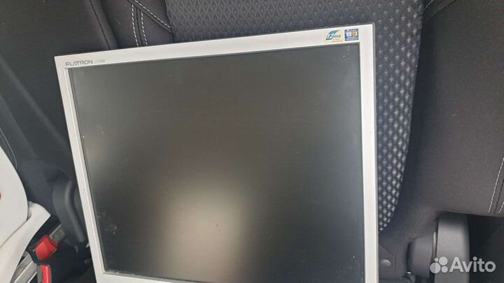 Монитор LG flatron L175OS