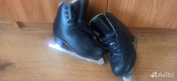 Коньки детские Graf