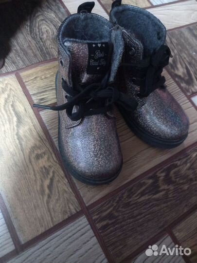Ботинки для девочки 25