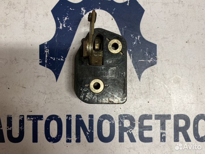 Замок сдвижной двери Ford 1033490