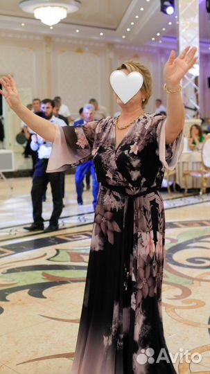 Вечернее платье