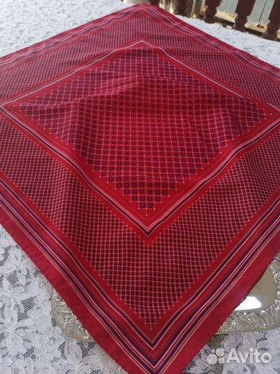 Красивый винтажный платок Италия