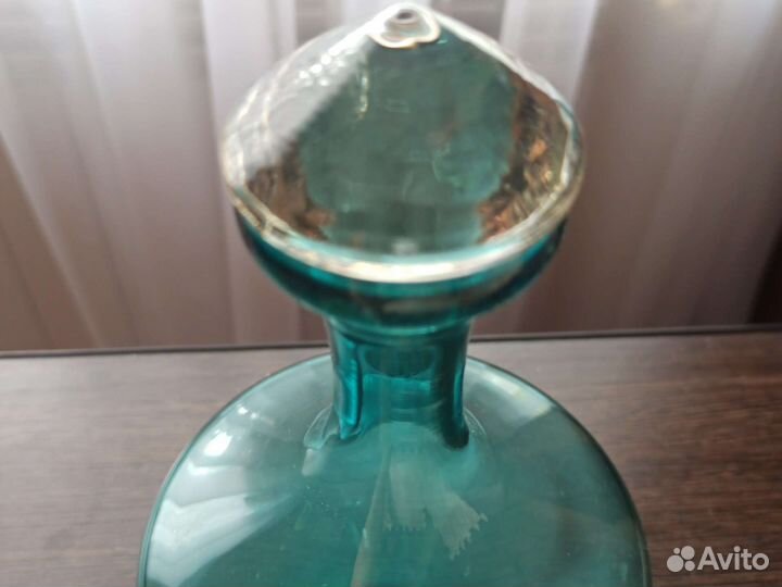 Графин СССР бирюзоаый цветное стекло