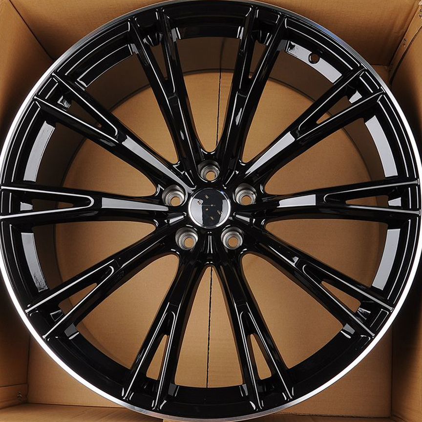 Литые диски Audi 9×R21 5×112