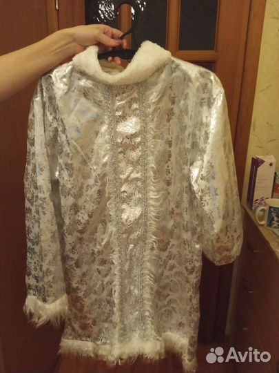 Костюм Снегурочки р.42-44, рост 150-155см