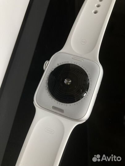 Apple watch SE (2 поколение)