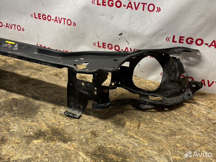 Панель передняя телевизор Volvo XC60