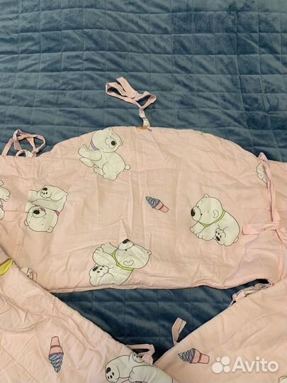 Бортик в кроватку