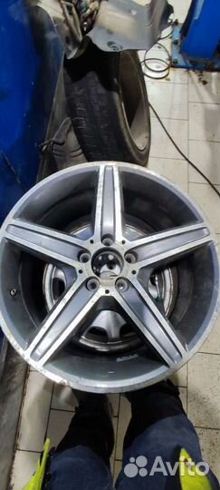 Диски на mercedes r18