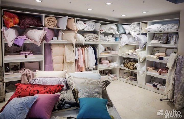 Продавец торгового зала