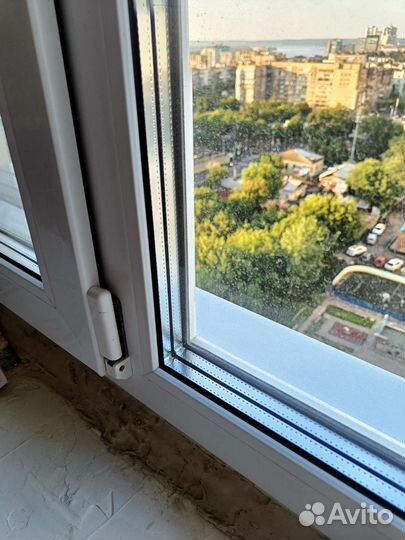 Окно пластиковое трехстворчатое бу