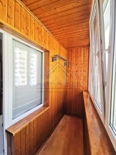 2-к. квартира, 65 м², 4/9 эт.