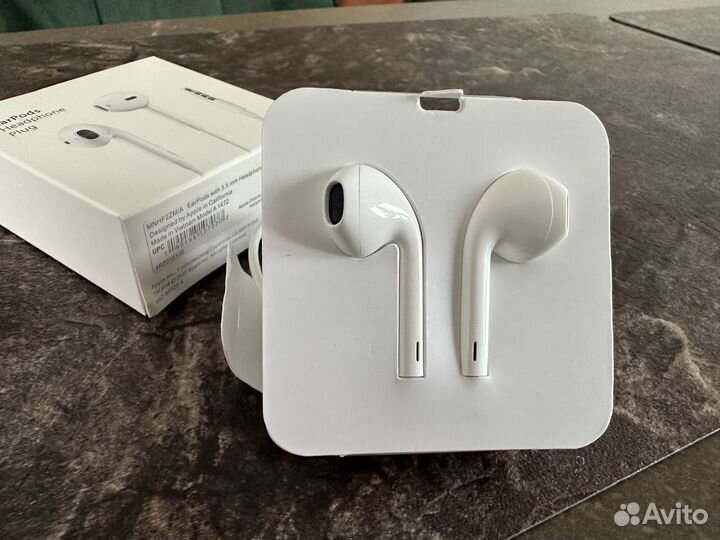 Наушники Apple EarPods с разъёмом 3.5mm